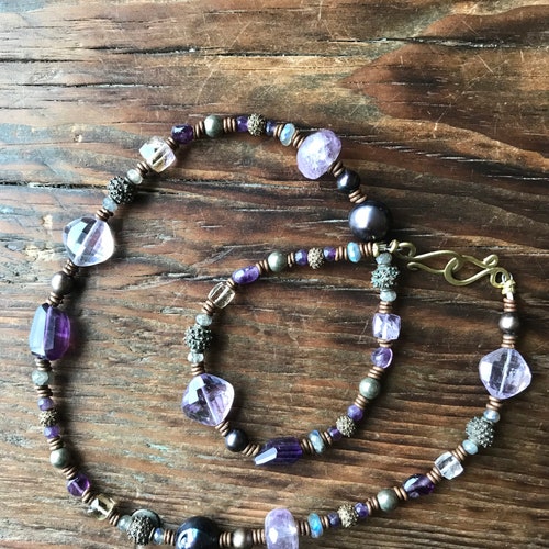 Mixed amethyst, pearl, cheapest labradorite African metal mixed necklace.