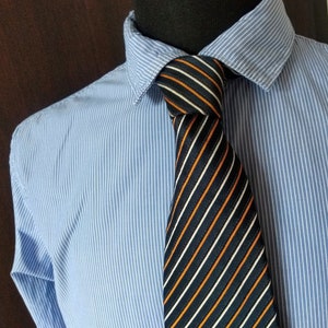 Andrea Cipo navy gold white silk striped tie. Vintage Pencil striped silk NeckTie. 90s 00s designer striped tie. Mens Made In Italy neck tie