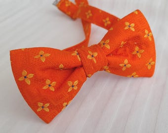 Orange gold geometric bow tie. Orange textured Novelty Bow Tie. Orange bold color Classic floral bow tie. Foulard trendy fun orange bow tie