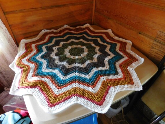 Handmade Baby Blanket Throw Warm Multi Colored Crocheted 12 Point Starburst  38