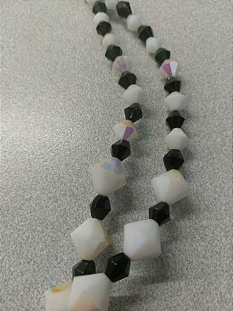 Mid Century Bead Necklace Boutique Vintage Black White Irridescent Choker Necklace Fashion Jewelry N2 Statement Necklace Accessory
