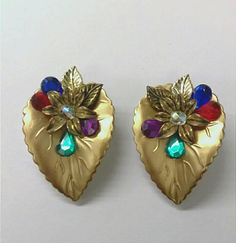 Boutique B1S2 Fashion Jewelry VINTAGE Gold Floral and Leaf Earrings Nature Jewelry Rainbow Leaf Earrings Accessories