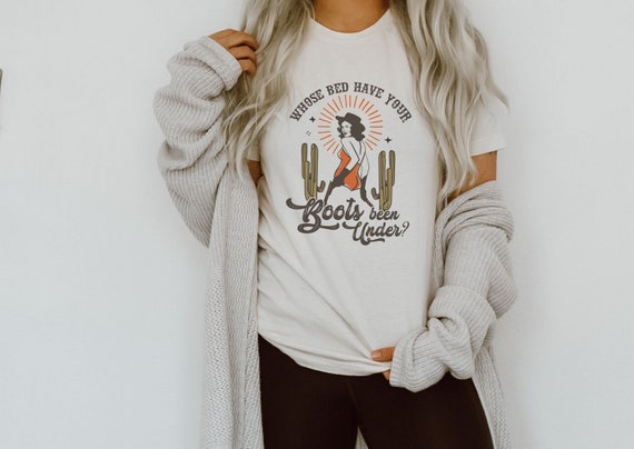 Graphic tee with sales long sleeve underneath