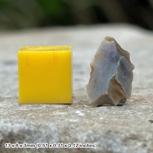 Authentic stone age flint hand axe - rare artifact for collectors and enthusiasts