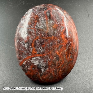 Cornish serpentine palm stone worry stone crystal healing - genuine specimen with certificate