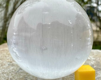 Selenite sphere - gorgeous and powerful selenite sphere for meditation and energy healing