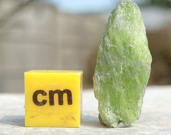 Grade a tremolite - healing crystal mineral stone, authentic