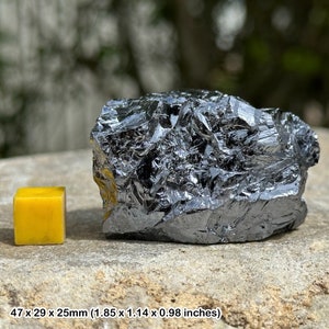 Silicon element crystal - conducts electricity, genuine spiritual healing stone certificated