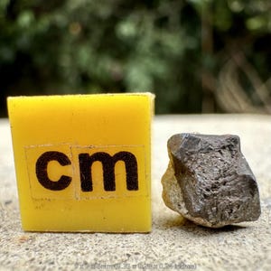 Magnetite mineral specimen brazil natural iron oxide crystal magnetic stone