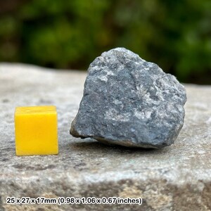 Chromite crystal from norway - enhances creativity and abundance