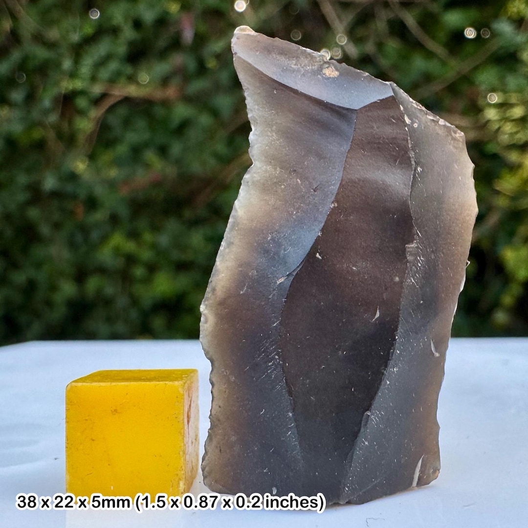 Neolithic Flint Scraper – Stone Age Tool, Lowestoft, Suffolk With COA ...