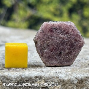 Rubí - (cristal curativo, mineral, espécimen de piedra)