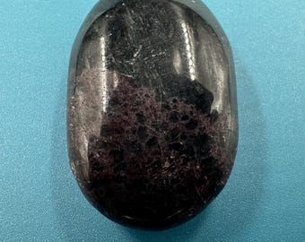 A-grade garnet pebbles, polished from madagascar, genuine specimen with certificate of authenticity