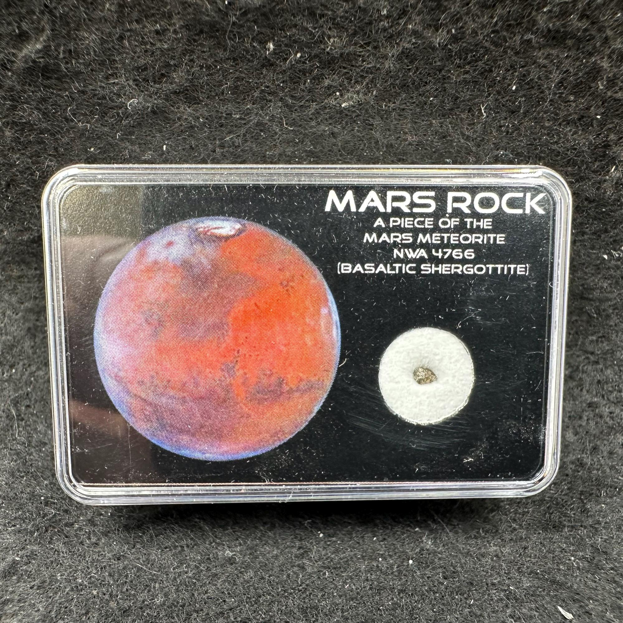認定された月の石 - 宇宙からの本物の隕石 - Etsy 日本