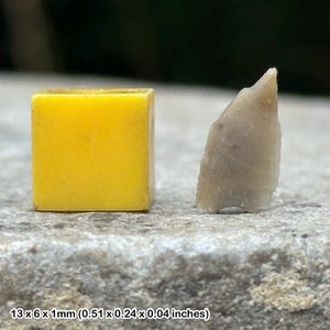 Authentic stone age flint hand axe - rare artifact for collectors and enthusiasts