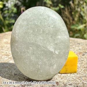 Green quartz palm worry stone - positive energy - authentic spiritual healing crystal mineral stone