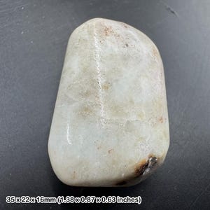 Hackmanit aus Pakistan – ein UV-Fluoreszenzwunder in jedem Leuchten!