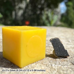 Rare certified tisserlitine lunar meteorite 001 - genuine space rock