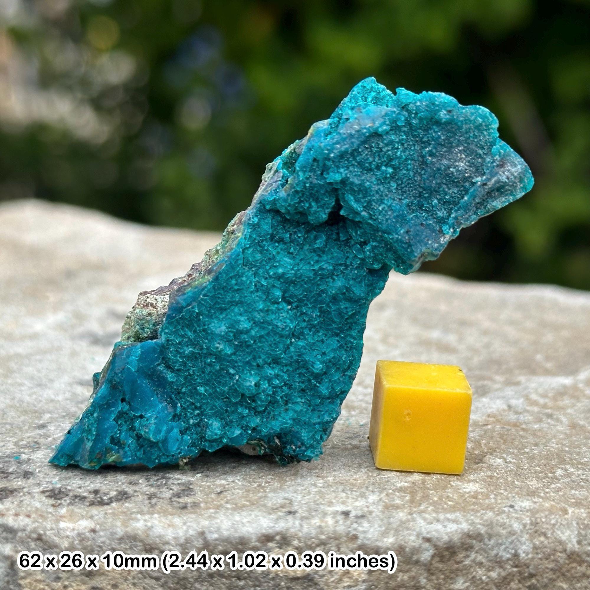 Exquisite gem silica from peru - radiant turquoise elegance!