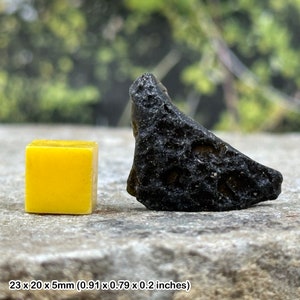 Tektite wisdom crystal specimen - healing mineral stone certificated