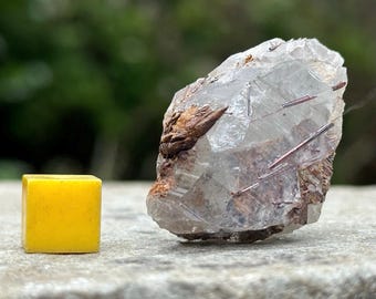 グレードAゴールデンルチルクォーツクリスタル、パキスタン