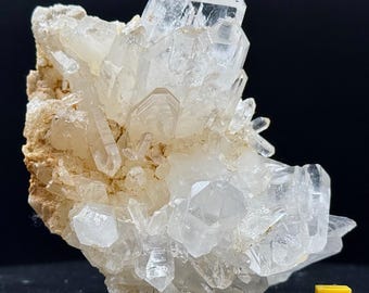 Grade a quartz cluster balochistan pakistan natural clear crystal specimen