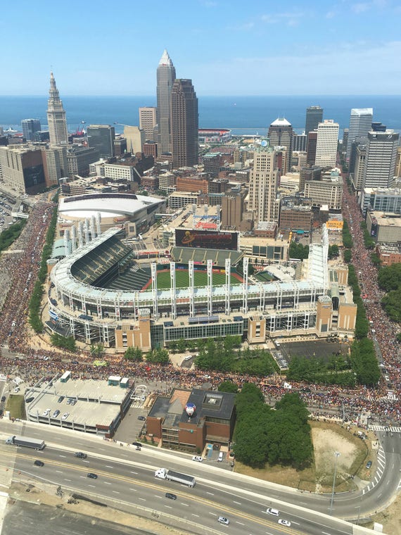 cavs parade