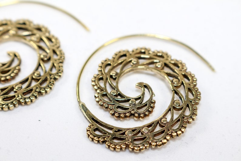 Brass Dot Wave Spiral Earrings