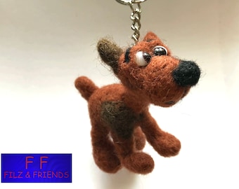 Dog keychain made of felt