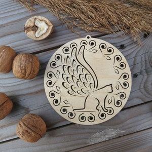 Ornement en bois Cat Angel, art de la boule d’arbre de Noël en bois naturel, cadeau unique de perte d’animal de compagnie, mémorial du souvenir des animaux de compagnie, chat en dentelle avec des ailes