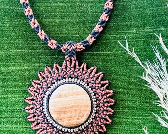 Necklace Macramé - Mandala - Manteau Obsidienne.Huichol