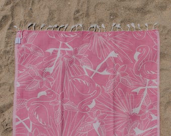 Toalla turca resistente a la arena con diseño de flamencos rosas / Peshtemal de playa reversible de algodón orgánico
