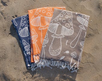 Toalla turca con forma de champiñón, disponible en naranja, azul marino o marrón, peshtemal de playa de algodón orgánico, resistente a la arena.