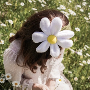 Daisy Headband for Adults - Flower Girl Costume - Handmade Costume - Flower Costume - Halloween Costume