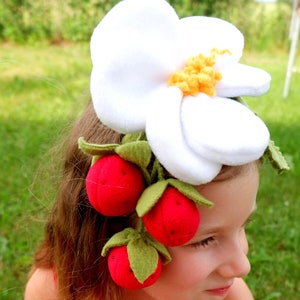 Strawberry Headband for Kids - Strawberry Girl Costume - Handmade Costume - Fruit Costume - Halloween Costume