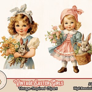 Puede incluir: Dos ilustraciones vintage de ni&ntilde;as con vestidos que sostienen conejos. Una ni&ntilde;a lleva un vestido azul y un lazo azul en el pelo, y sostiene un ramo de flores amarillas. La otra ni&ntilde;a lleva un vestido rosa y un sombrero rosa, y sostiene un conejo en una cesta.
