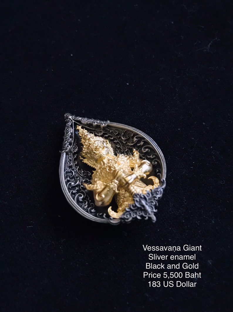 Vessava\u1e47a Giant sliver enamel black and gold