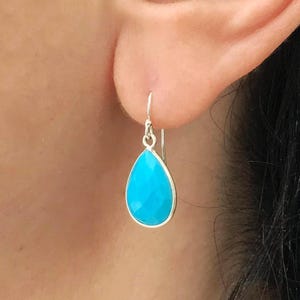 Echte Türkis Ohrringe, Sterling Silber, Türkis baumeln Ohrringe, kleine Tropfen Ohrringe Blau Türkis Teardrop Ohrringe, Geschenk für Frauen