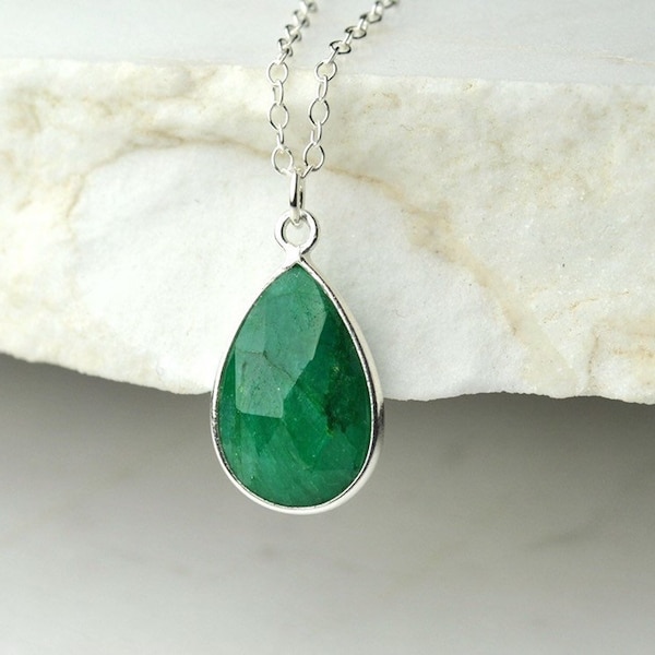 Genuine Raw Emerald Necklace Sterling Silver Forest Green Emerald Pendant Green Drop Necklace May Birthstone Emerald Jewelry Gift for Her