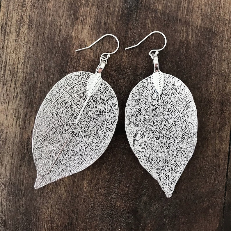 Boucles d'oreilles en vraies feuilles, boucles d'oreilles en feuille d'argent pendantes, boucles d'oreilles tendance, boucles d'oreilles de mariée bohèmes, bijoux naturels, cadeau pour femme, cadeau pour elle image 1