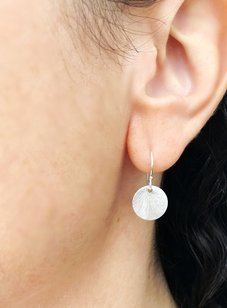 Silver disc earrings, full moon earrings, small everyday earrings, sterling silver 925, minimalist drop earrings, mothers day gift for her image 1