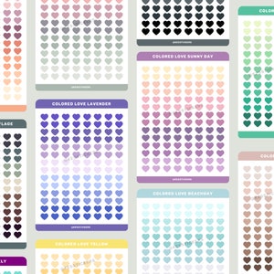 Op de afbeelding: Een set van 10 bedrukbare sticker vellen met verschillende kleurverloop van harten. Elk vel heeft de tekst "Colored Love" gevolgd door een kleur naam, zoals "Lavender" of "Beachday".