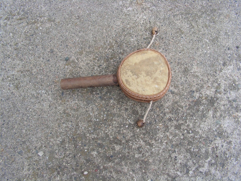 Vintage Lovely Leather Drum Rattle Drum Wood Handle Professional Drum ...