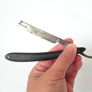 Antique Straight Razor, Vintage Metal Man Shaver, Handmade Straight Razor, Old Shaving Razor, Primitive Barber tool, Gift for Men