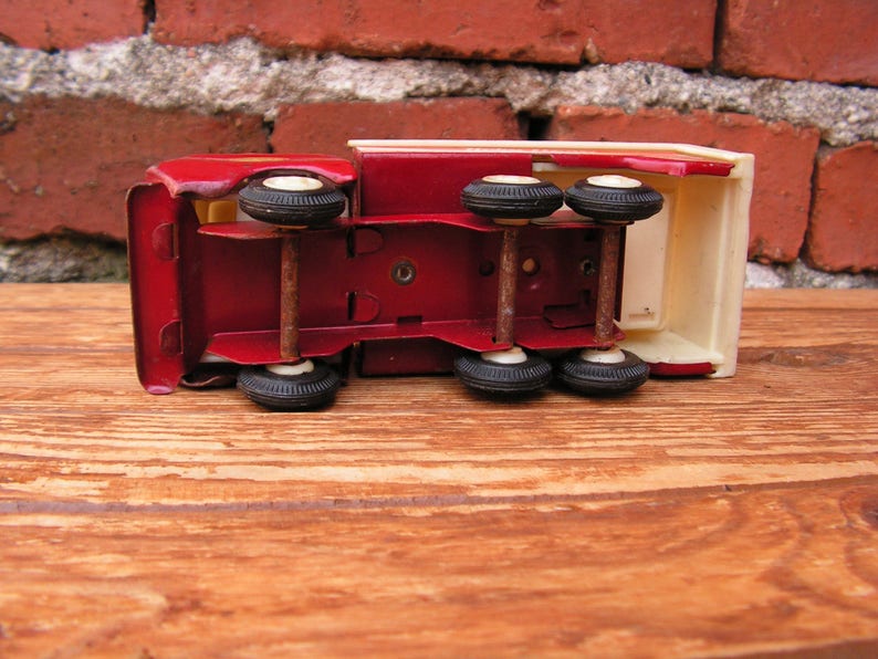 Vintage metal truck Coca Cola Retro toy truck Red white ...