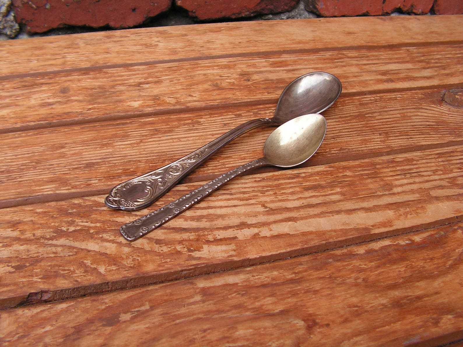 Set of 2 Metal Spoons Silver Tone Spoons Different Size Spoons Etsy