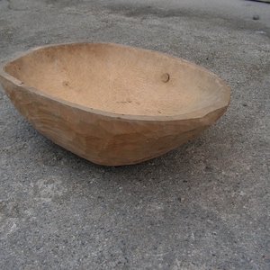ヴィンテージ木製ボウル 原始的な木製ボウル 1950 年代 アンティーク手作りボウル カントリー木製ボウル 手彫りボウル 古い生地ボウル 田舎風の家の装飾