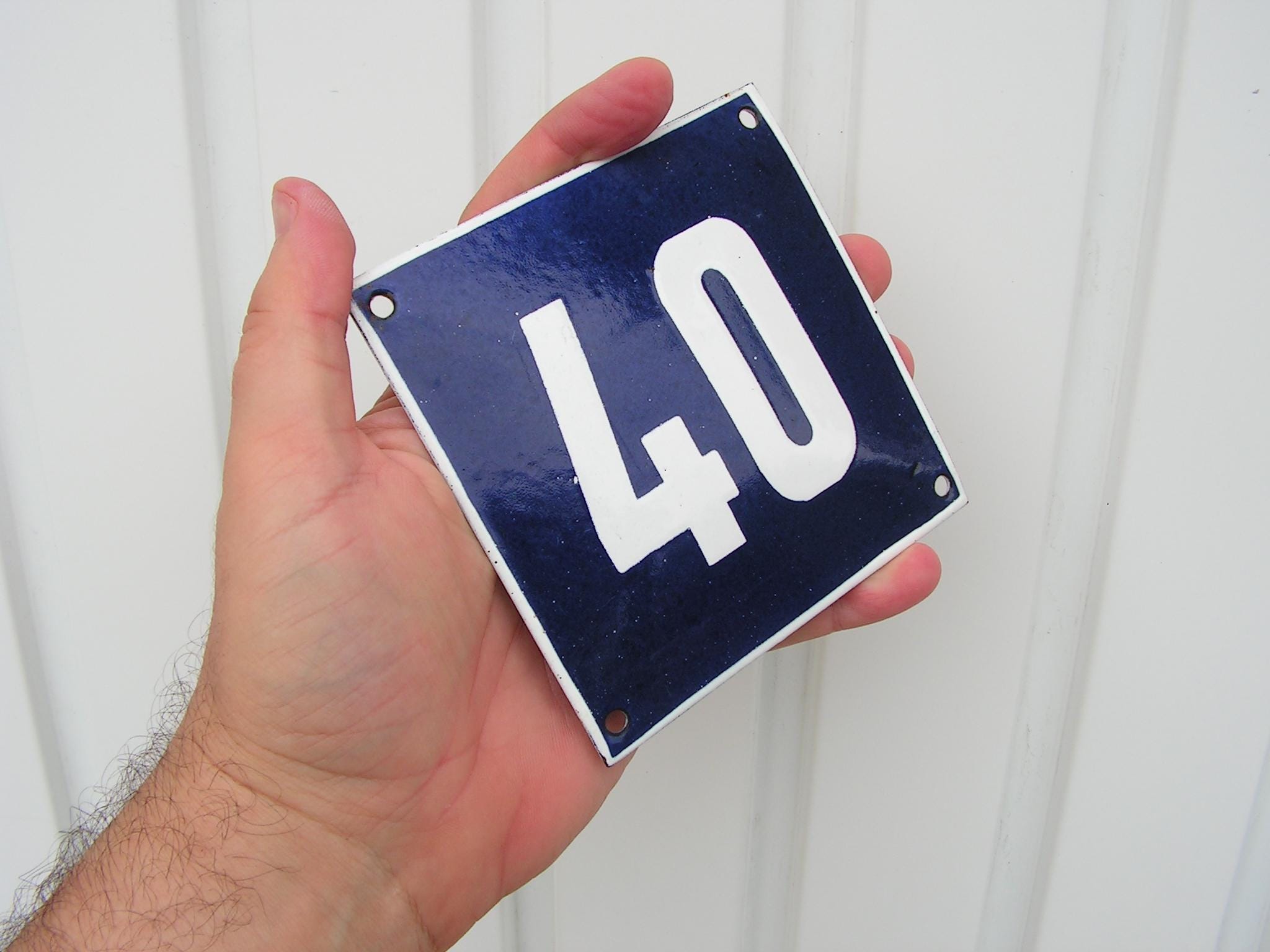 Plaque émaillée vintage 40, numéro de porte de maison