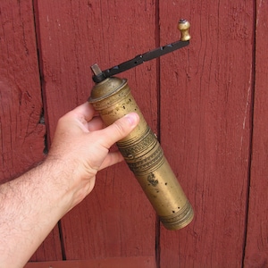 Antique Coffee Grinder Solid Brass Coffee Mill Vintage Pepper Grinder Turkish Spice Grinder Old Ottoman Brass Hand Mill Kitchen decor