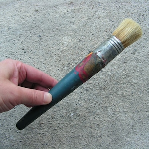 Pincel azul grande para pintar, pincel de madera de pintura desgastada vintage, suministros de arte, herramientas de pintor, pincel de artista